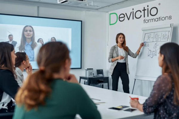 Découvrez nos formations en intra ou inter-entreprises pour développer votre posture de manager transversal : apprendre à fédérer, influencer et faire avancer les projets ensemble.