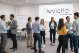 La formation commerciale pour non commerciaux aide les salariés à adopter une posture de conseil et à mieux gérer leurs interactions avec les clients. Grâce à des méthodes simples et des mises en situation, ils apprennent à questionner, écouter et convaincre. Les entreprises gagnent ainsi en efficacité commerciale tout en valorisant les compétences internes de leurs équipes.